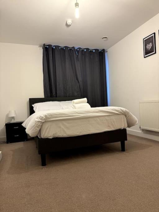 Two Bedrooms Flat In Stratford London Exterior foto